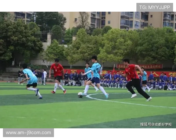 以足球方队三十秒精彩展示为核心的活力校园运动开幕式主题盛典秀